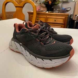 Hoka One One Sneakers